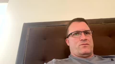 bigger22332233 online show from December 13, 7:10 pm