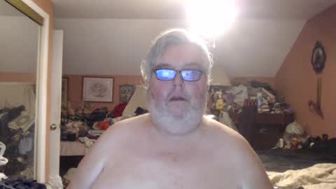 biggun1972 online show from August 2, 2:57 am