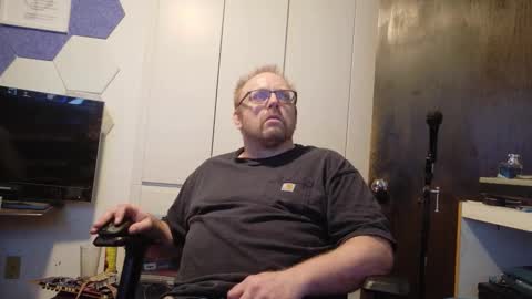 biggydee8989 online show from February 6, 7:05 pm