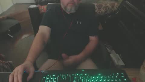 bighugmugg online show from March 8, 10:25 pm