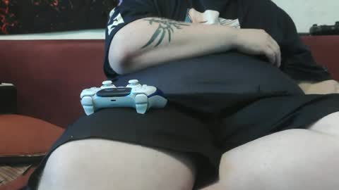 bigmac_xs online show from June 3, 9:01 am