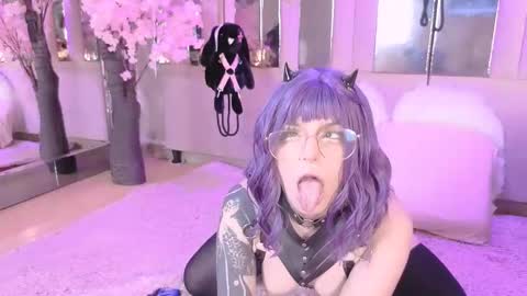 Biizzy online show from November 26, 6:21 am