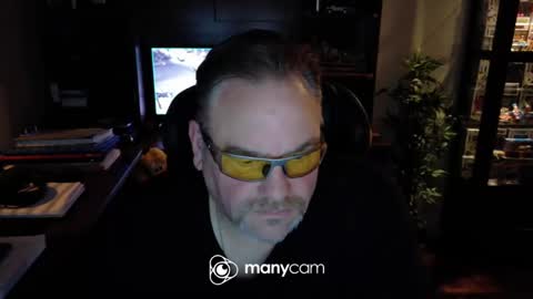 biker1967 online show from December 2, 3:51 am