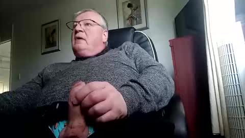 billlllllyb online show from April 2, 12:45 pm