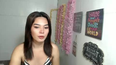 Snapshot of binimika chatting on March 1, 6:11 pm BINI MIKA online show from March 1, 6:11 pm