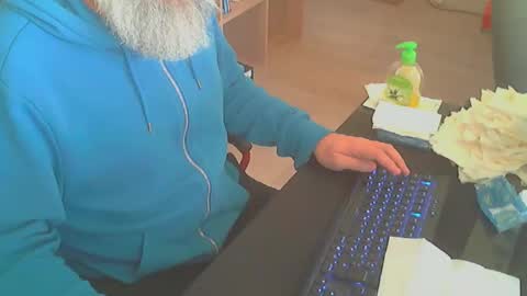 Snapshot of biparislove chatting on October 6, 6:53 am BigDick online show from October 6, 6:53 am