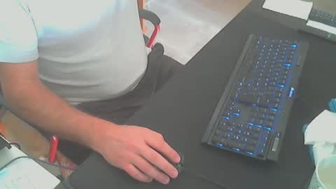 Snapshot of biparislove chatting on October 15, 9:43 am BigDick online show from October 15, 9:43 am