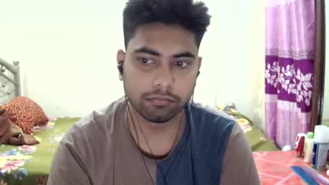 birbikrom104 online show from May 28, 7:06 am
