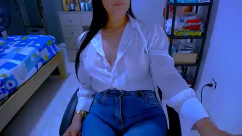 bittermomxxx online show from April 29, 6:46 pm