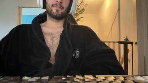 a cool guys online show from June 15, 1:03 pm