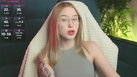 Julia online show from April 10, 8:19 am