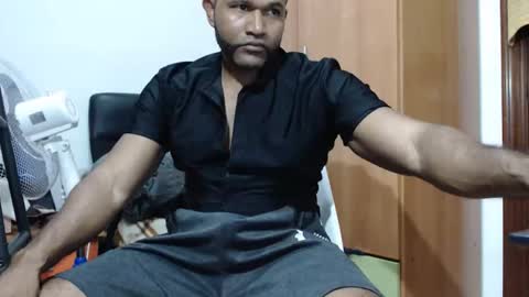 black_latino6 online show from June 7, 6:24 pm