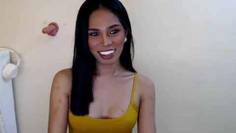 Snapshot of blackbarbiesavanna_23 chatting on October 20, 2:44 pm savanna online show from October 20, 2:44 pm