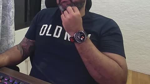 Snapshot of blackfirebird chatting on October 11, 6:07 am blackfirebird online show from October 11, 6:07 am