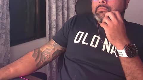 blackfirebird online show from December 15, 7:48 am