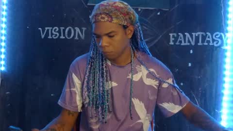 i am D.L online show from January 22, 11:01 am