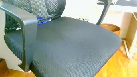 Aqua online show from October 1, 4:06 pm