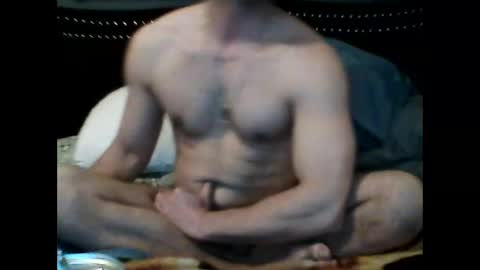 bladen1986 online show from April 2, 2:19 am