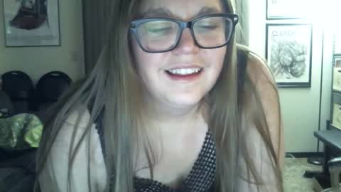 Snapshot of bladesizzo3111 chatting on December 25, 6:20 am bladesizzo3111 online show from December 25, 6:20 am