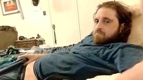 Snapshot of blahblam420 chatting on October 8, 10:21 am blahblam420 online show from October 8, 10:21 am