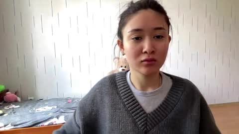 Mila online show from April 22, 8:32 am