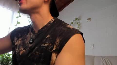 Blake Levi  Independent Model online show from June 8, 3:57 pm