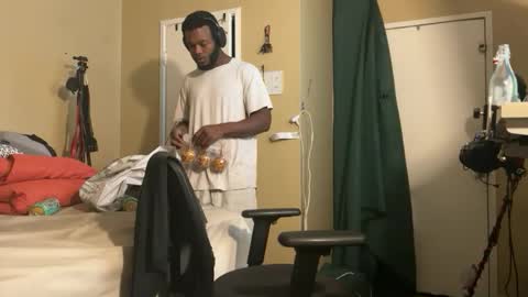 Blackjag00 online show from October 26, 7:09 am