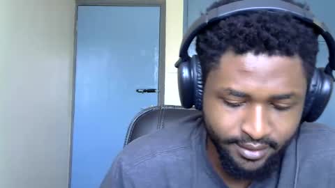 blakmoufaka online show from November 28, 6:10 am