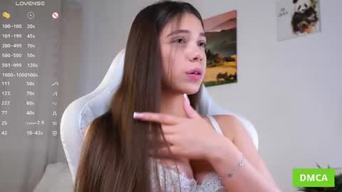 Mia online show from July 21, 4:42 pm