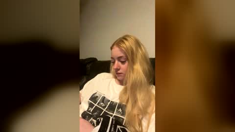 bleurosexx online show from April 25, 8:17 pm