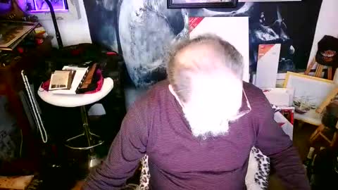 blindsurfer780299 online show from December 17, 1:29 pm