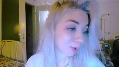 Nicole online show from February 24, 6:58 pm