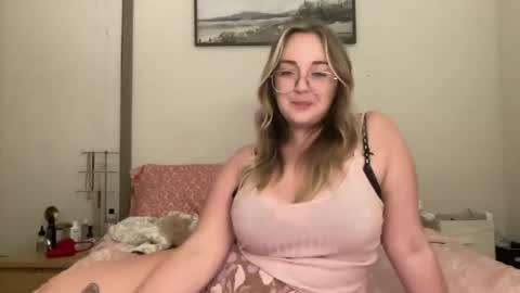 Your Big Titty Baby online show from October 5, 2:31 am