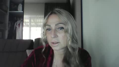 Iren online show from September 15, 1:23 pm