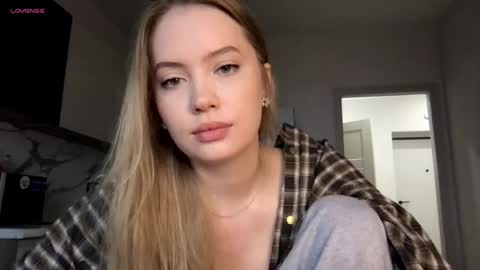 Blondy bunny online show from May 24, 8:21 am