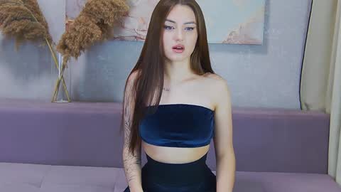 Juliana online show from December 31, 12:11 am