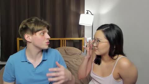 Sasha and Maria online show from March 23, 7:41 pm