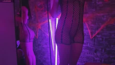 Snapshot of blowjob_sex69 chatting on October 24, 2:12 am santiylola online show from October 24, 2:12 am