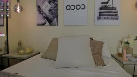 blue_anngel online show from October 25, 1:06 am