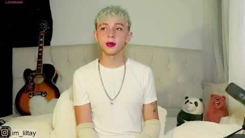 TAY   online show from February 22, 6:52 pm