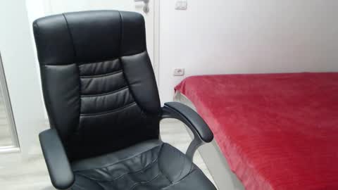 Juliet online show from March 21, 5:39 pm