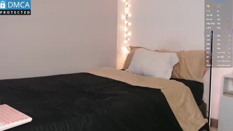 Blue online show from March 21, 2:17 am