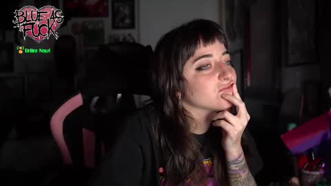 Blue online show from December 18, 3:24 am