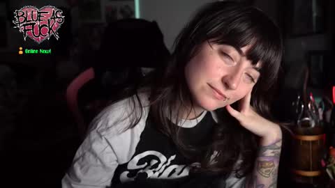 Blue online show from February 17, 1:04 am