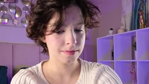 Charlotte  dont forget to thumbs up me  online show from May 21, 2:40 am