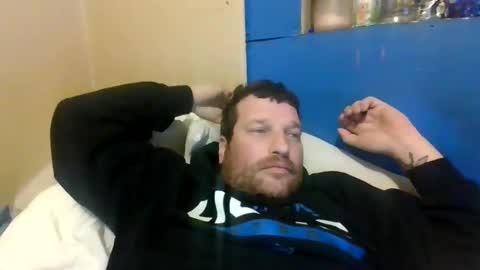 bluedemoneyes1986 online show from February 7, 4:16 am