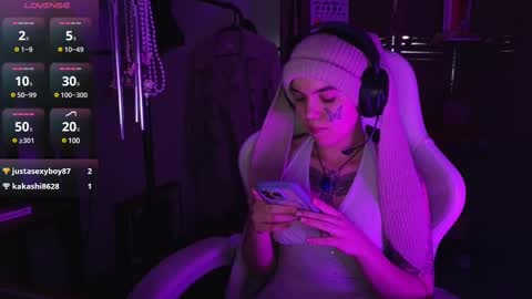 Blue online show from February 27, 8:02 am