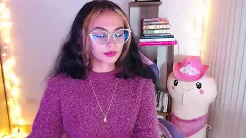 Im Abril .. Nice to meet you  thumb up me please its important  INDEPENDENT MODEL online show from October 12, 1:42 am