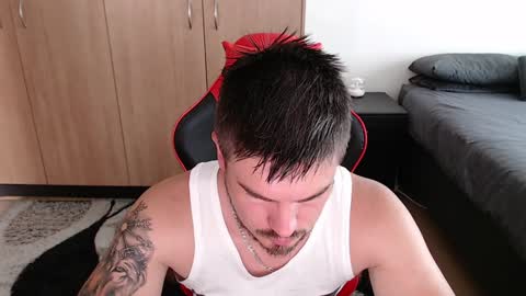 blueeyeboy0 online show from January 30, 9:04 am