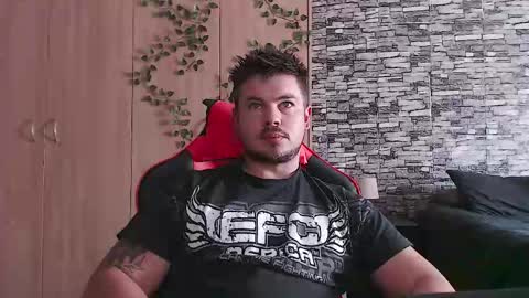 blueeyeboy0 online show from September 15, 11:22 am